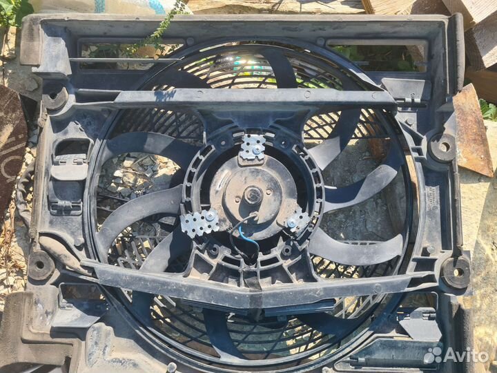 Вентилятор охлаждения кондиционера Bmw E39