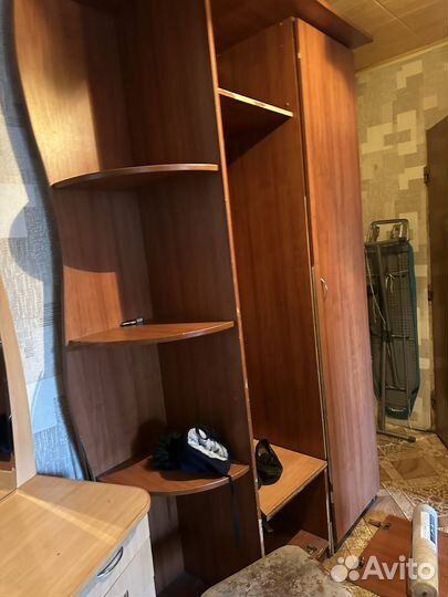 Плита газовая,мебель,стол,кухня