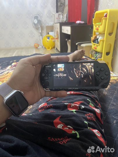 Портативная игровая приставка psp3008