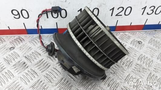 Моторчик печки chrysler voyager 4 (BBR15KK01)