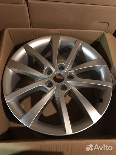 Новые оригинальные диски Skoda Kodiaq, R18