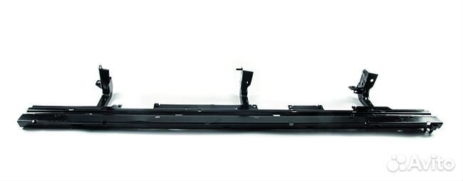 Основание подножки кузова Mitsubishi Pajero 3 / 4