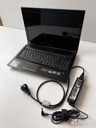 Ноутбук Lenovo v560