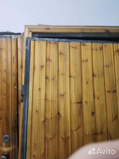 Дверь входная металлическая