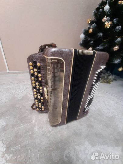 Продаётся Баян 