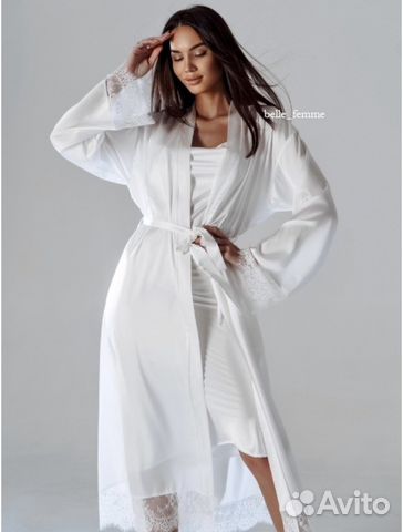 Домашний халат с кружевом