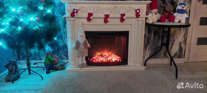 Вязаные носки для камина