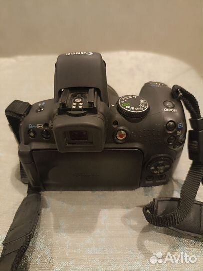 Цифровой фотоаппарат Canon PowerShot SX1 IS