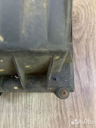 Корпус воздушного фильтра Opel Corsa C Z12XEP