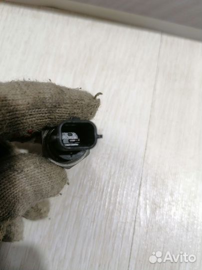 Датчик давления масла Renault fluence