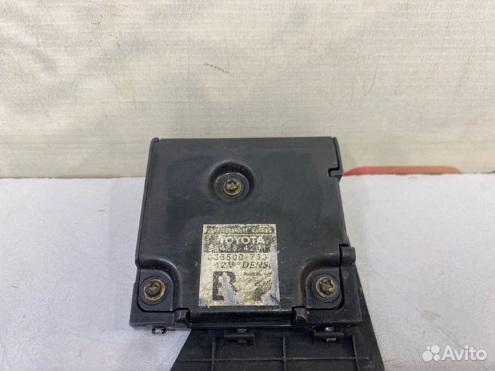 Камера (передняя) Toyota Rav4 XA40 2AR-FE 2014