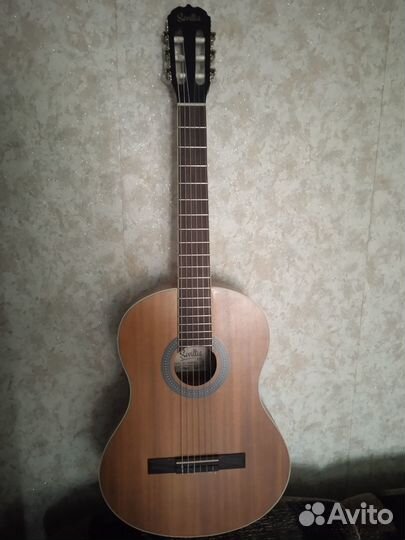 Продается гитара