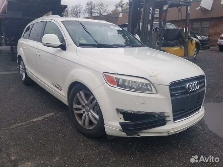 Разбор на запчасти Audi Q7