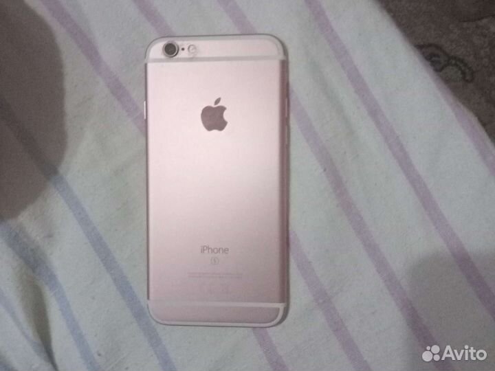 Телефон iPhone 6s