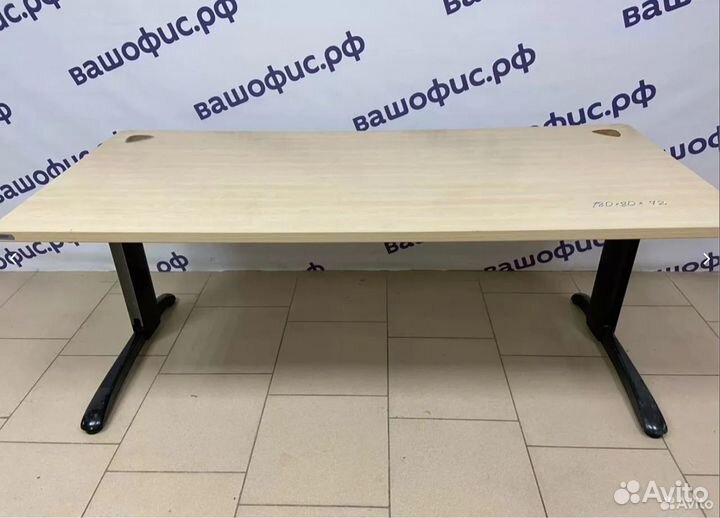 Стол компьютерный