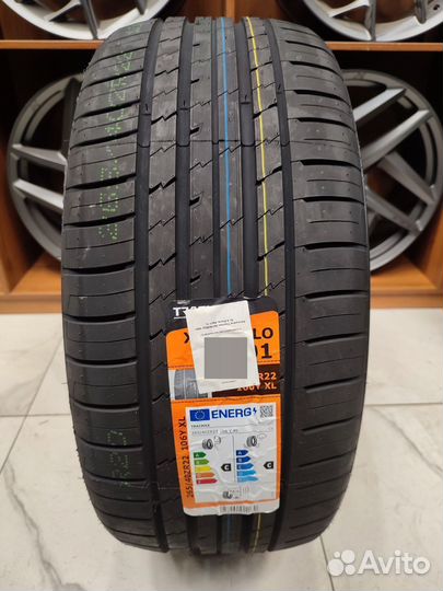 Tracmax X-Privilo RS01+ 265/40 R22 106Y
