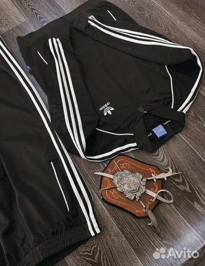 Спортивный костюм adidas мужской