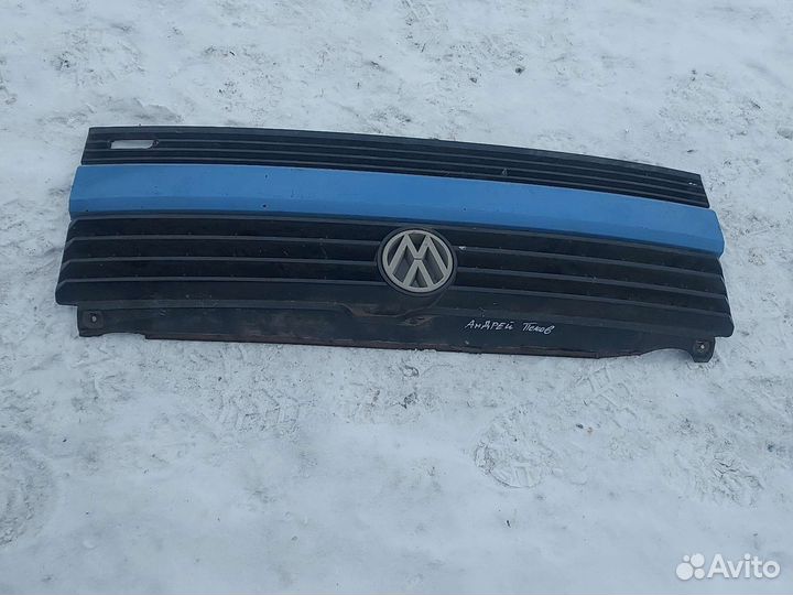 Решетка радиатора Фольксваген T4 Т4 мультиван