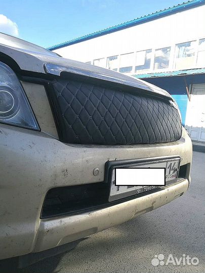 Утеплитель накидка на решётку радиатора из экокожи