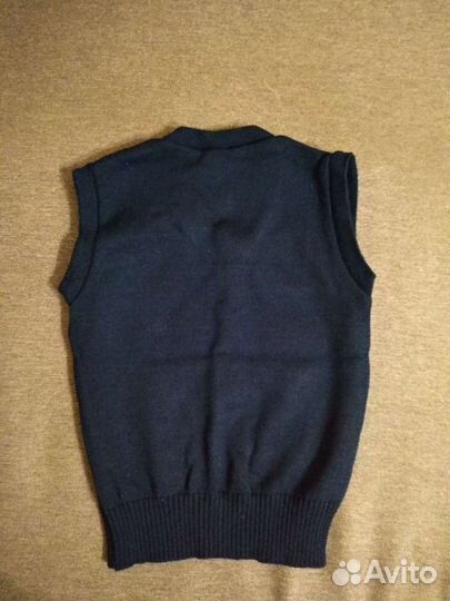 Новый жилет р. 122-128