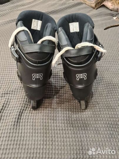 Роликовые коньки FRX 80 black EU 45 (28,5 см.)