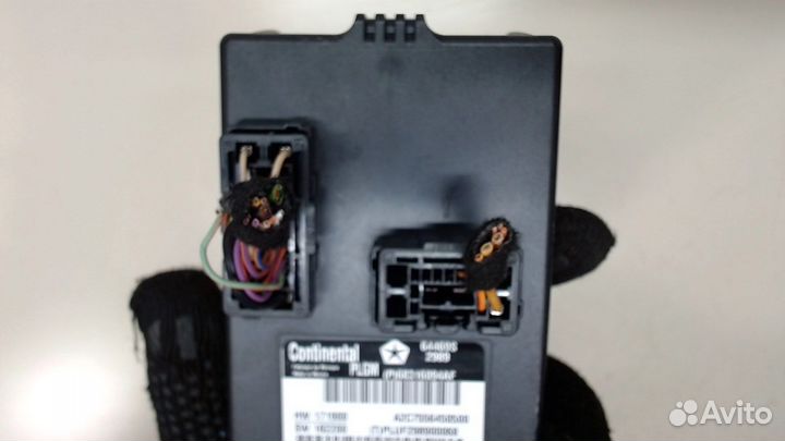 Блок управления доводчика Chrysler Pacifica, 2020