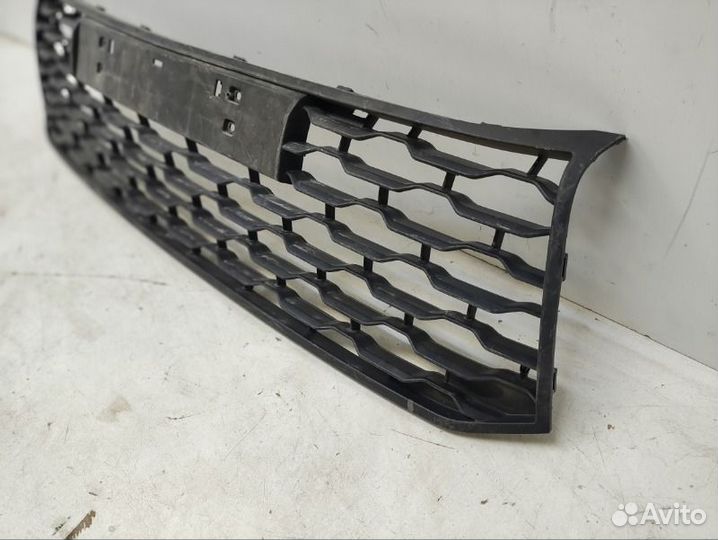 Решетка бампера Mitsubishi Pajero Sport 3 2015