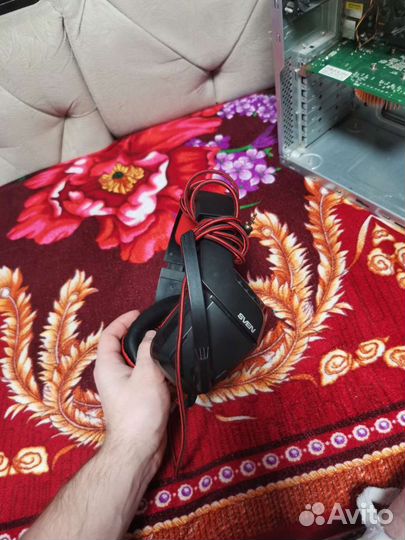 Продам гарнитуру наушники