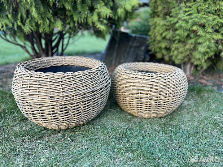 Большие напольные кашпо