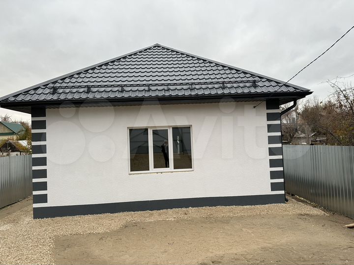 Дом 63 м² на участке 3 сот.