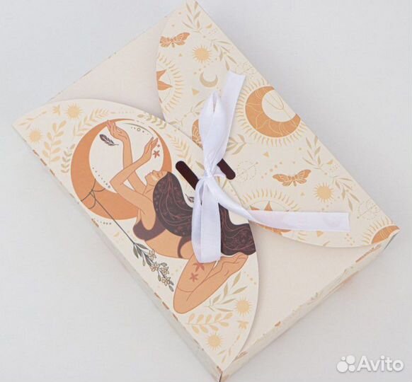 Коробка подарочная