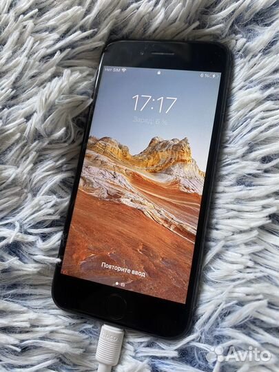 Телефон iPhone 7
