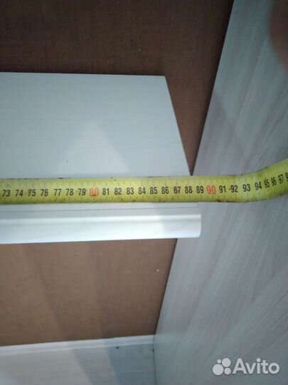 Полка настенная белая