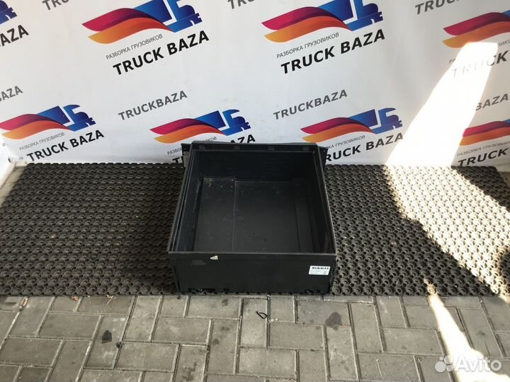 Бардачок Renault Premium