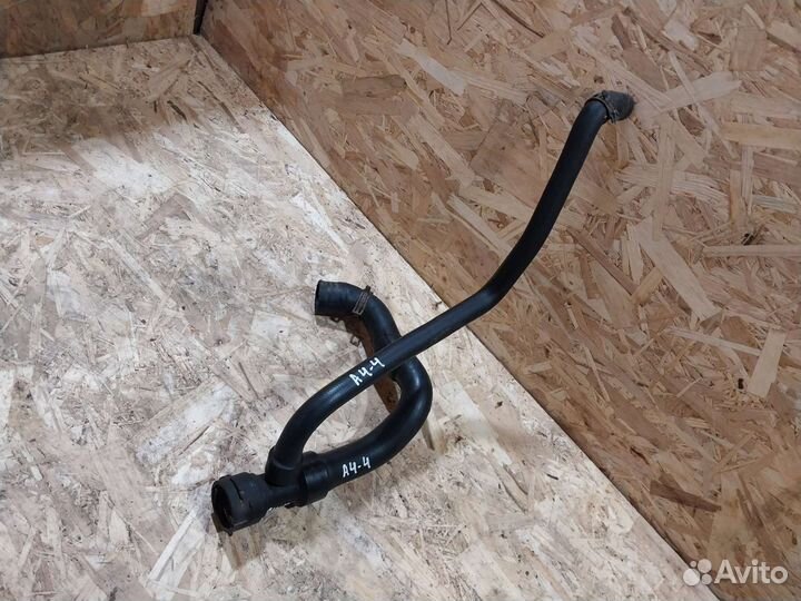 Шланг охлаждения Audi A4 B5 патрубок радиатора