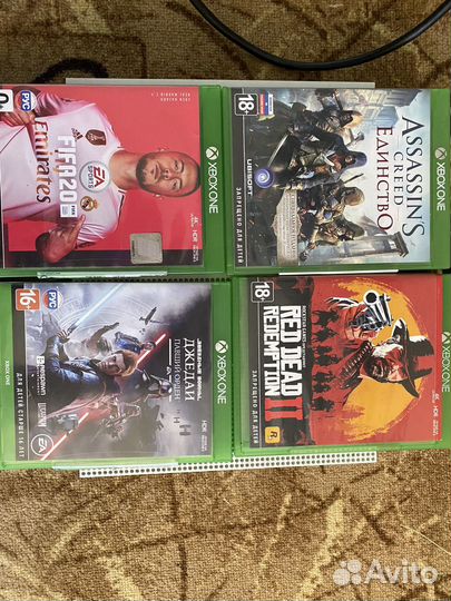 Xbox One s 2 геймпада 1tb
