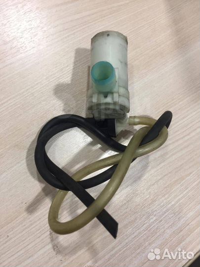 Насос мотор омывателя лобового стекла на Infiniti