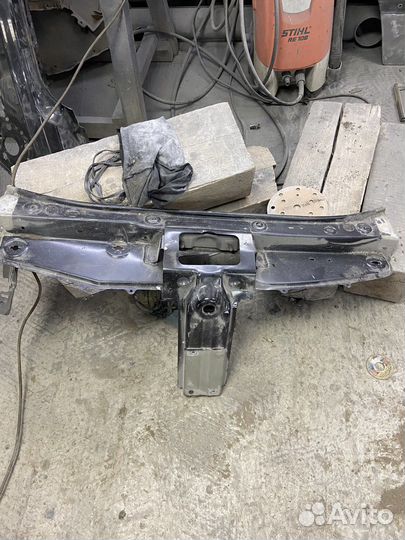 Рамка радиатора верх рено логан 2