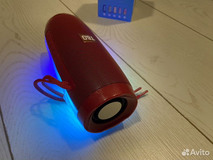 Портативная колонка bluetooth новая