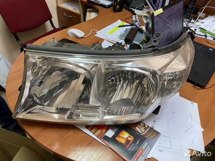 Фара Фара TLC200