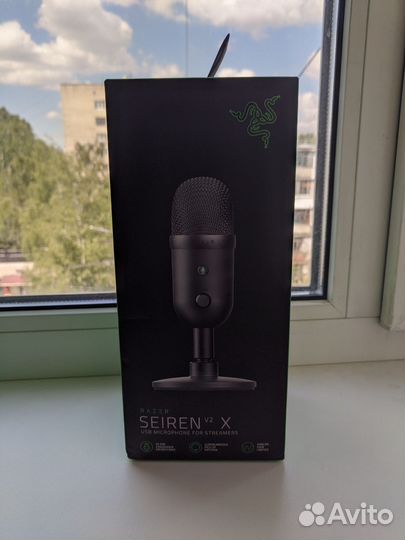 Микрофон Razer Seiren V2 X (новый)