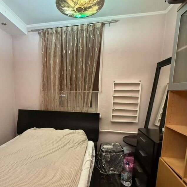 Комната в 3-к., 2/5 эт.