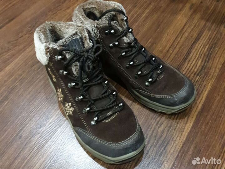 Ботинки женские зимние 37р Outventure