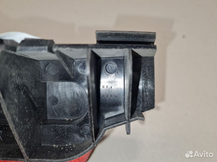 Кронштейн бампера заднего правый Toyota Corolla E12 2001-2007