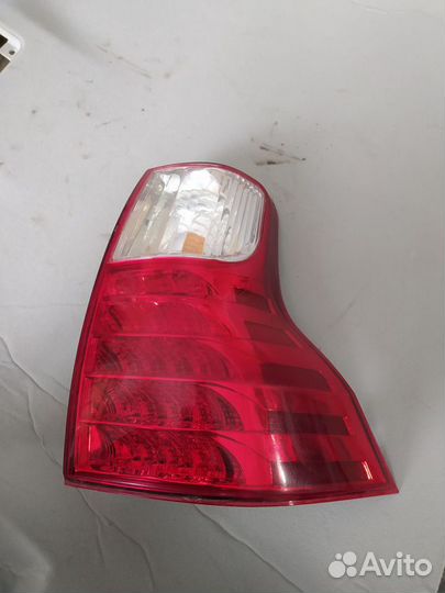 Фонарь задний правый Toyota Land Cruiser Prado (J1
