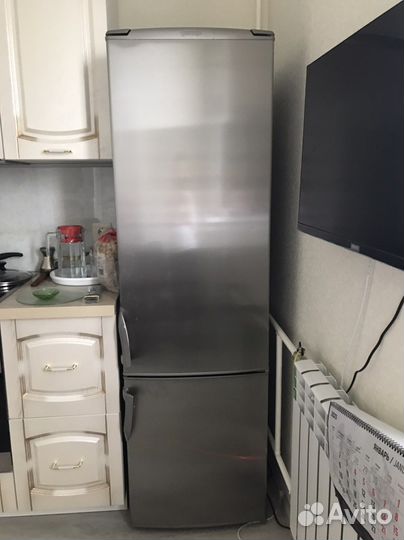 Холодильник 2-ухкамерный Gorenje Серебристый