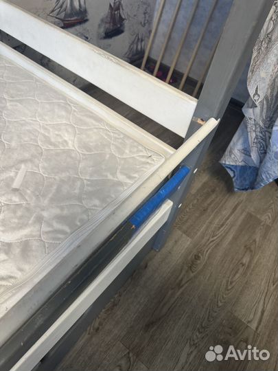 Кровать домик