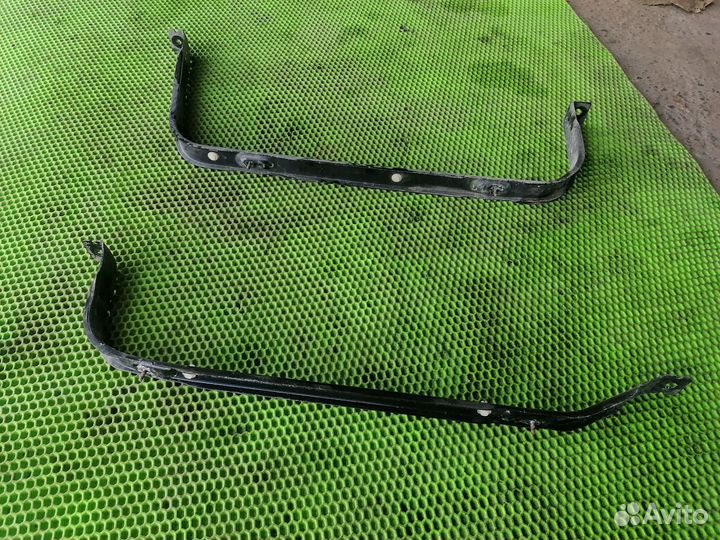 Лента крепеж бака на Ford Kuga 2 2013-2019