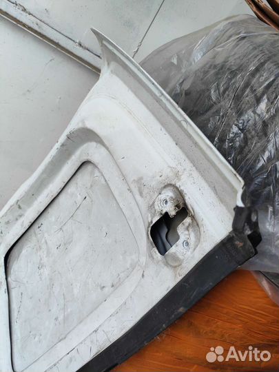 Дверь Renault kangoo 1