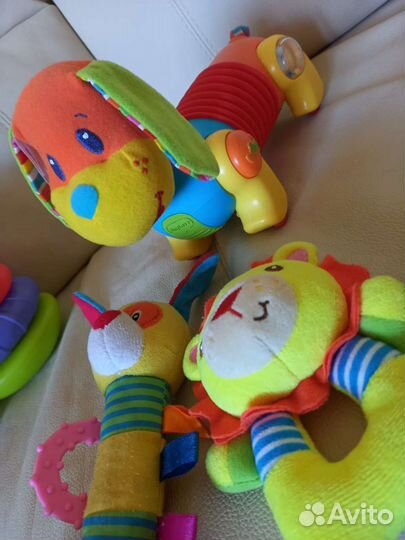 Развивающие игрушки пакетом